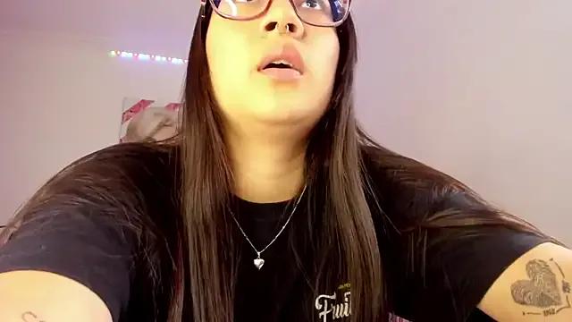 Freechat rouse_red on StripChat