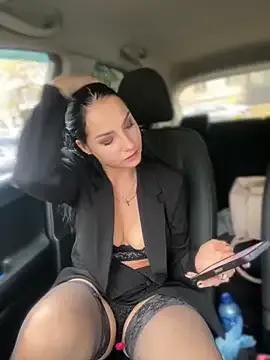 Roxana-Sexy — Tits