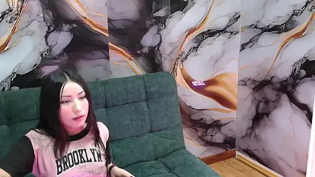 Sammy_fox23 on StripChat 