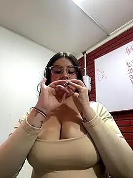 SaraBraun_ on StripChat 