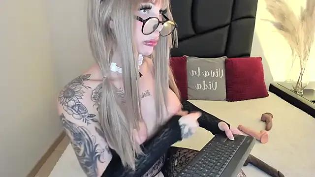 Avatar of Scarbadgirl_