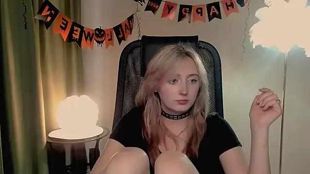 StripChat ScarlettScril  is Freechat  ScarlettScril — sexy Spider-man costume