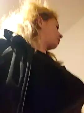 Selenna_emma — Whoever succeeds chooses what he wants.