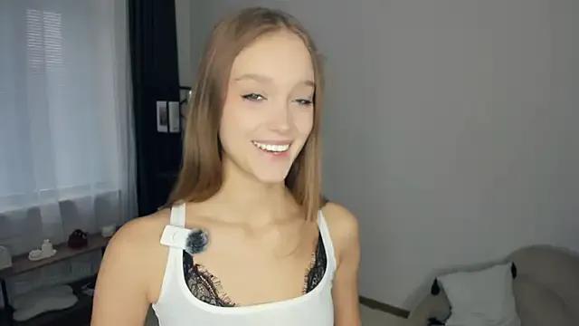 StripChat SerrenaAa  is Freechat  SerrenaAa — air kiss to start