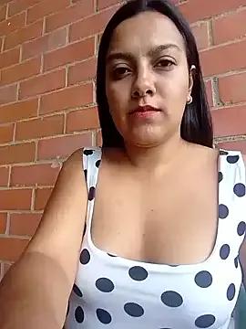 Avatar of Sexy_Nayra_outdoors