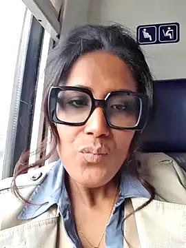 Avatar of ShanialaFrancaise