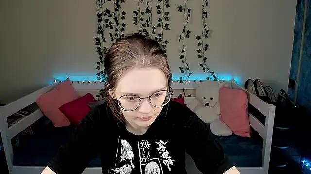 Avatar of shy_elina01