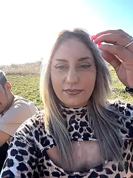 SinfulLovers33 — Finger pussy + 5 hot pics LT