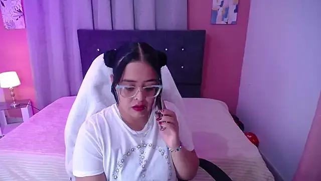 Freechat Sofia_leving on StripChat