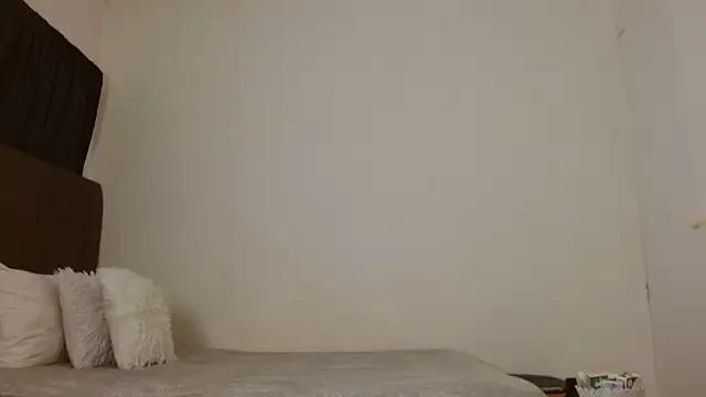 StripChat SoftRosee is Private SoftRosee — HELP ME WITH BILLS MONEY DADDY......