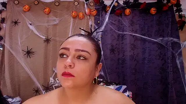 sweegirl69 on StripChat 