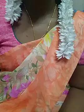 TAMIL-URVASHI — boobs oill show