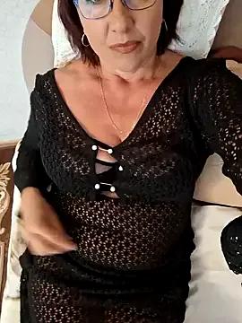 Tatiana4631 on StripChat 
