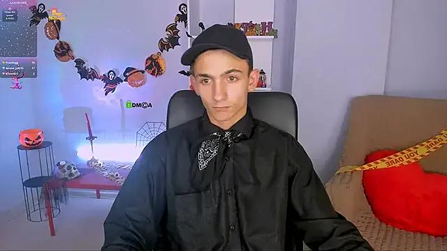 StripChat tobi_yours  is Freechat  tobi_yours — change clothes