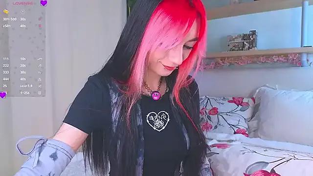 Freechat TristaRoht on StripChat