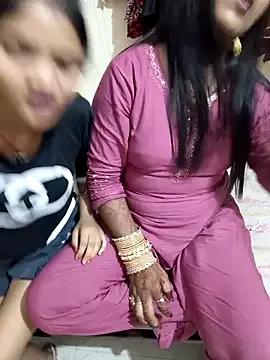 Unique_MomandDaughterrs — asss show