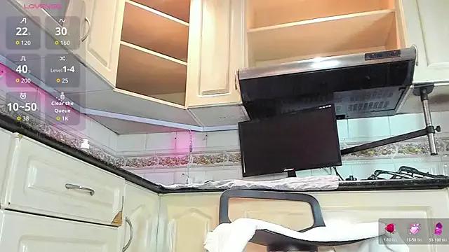 VictoriaPowell — lush+domi control 5 minutes 