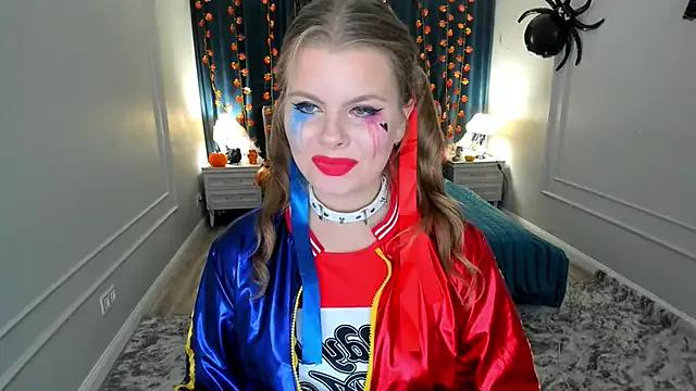 StripChat WildeDesiree  is Freechat  WildeDesiree — I tease, dance and drive you crazy