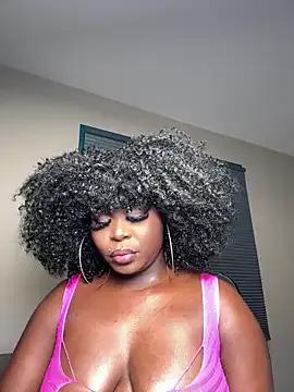 Avatar of WomanNextdoor1