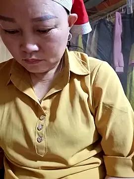 yoowwmr on StripChat 