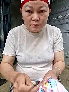 yoowwmr on StripChat 